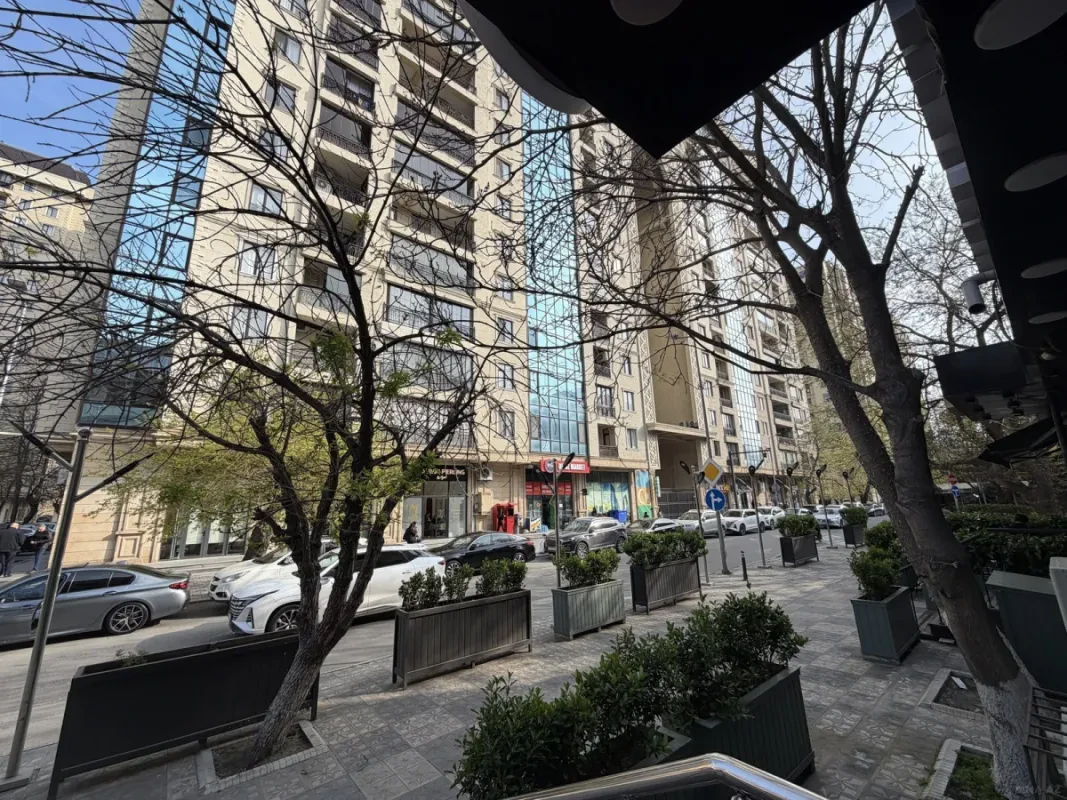 Kirayə verilir obyekt 120 m²