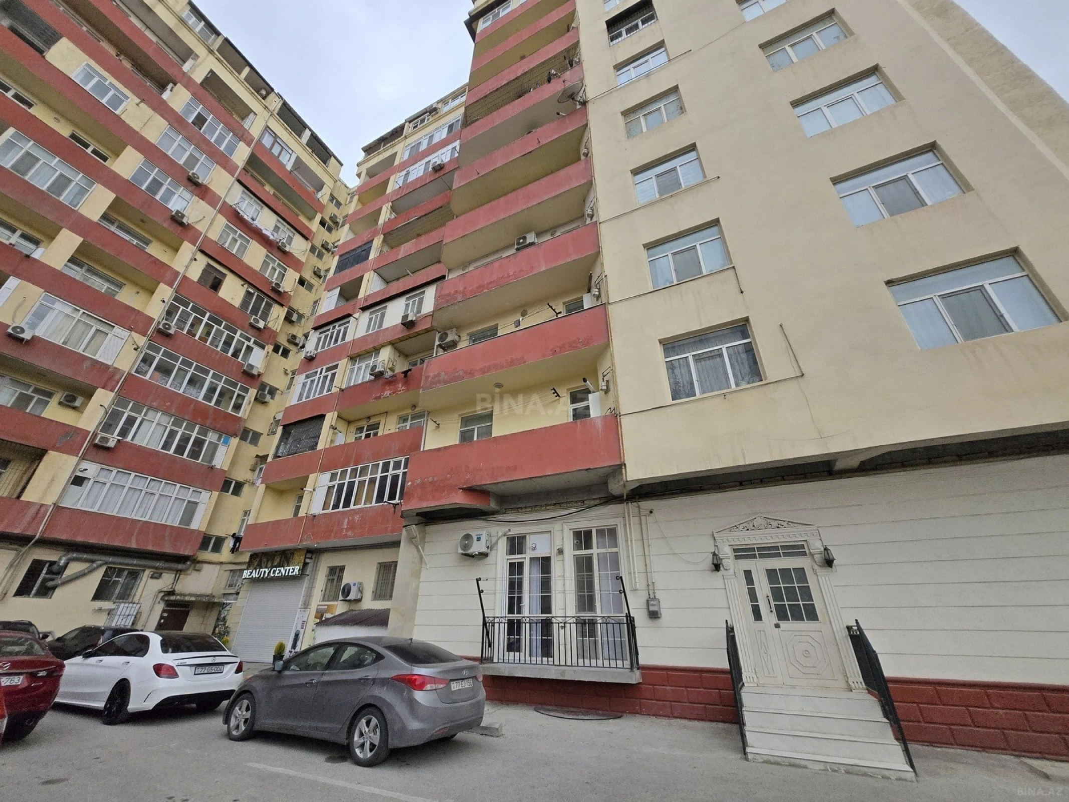 Satılır 3 otaqlı mənzil 62 m²