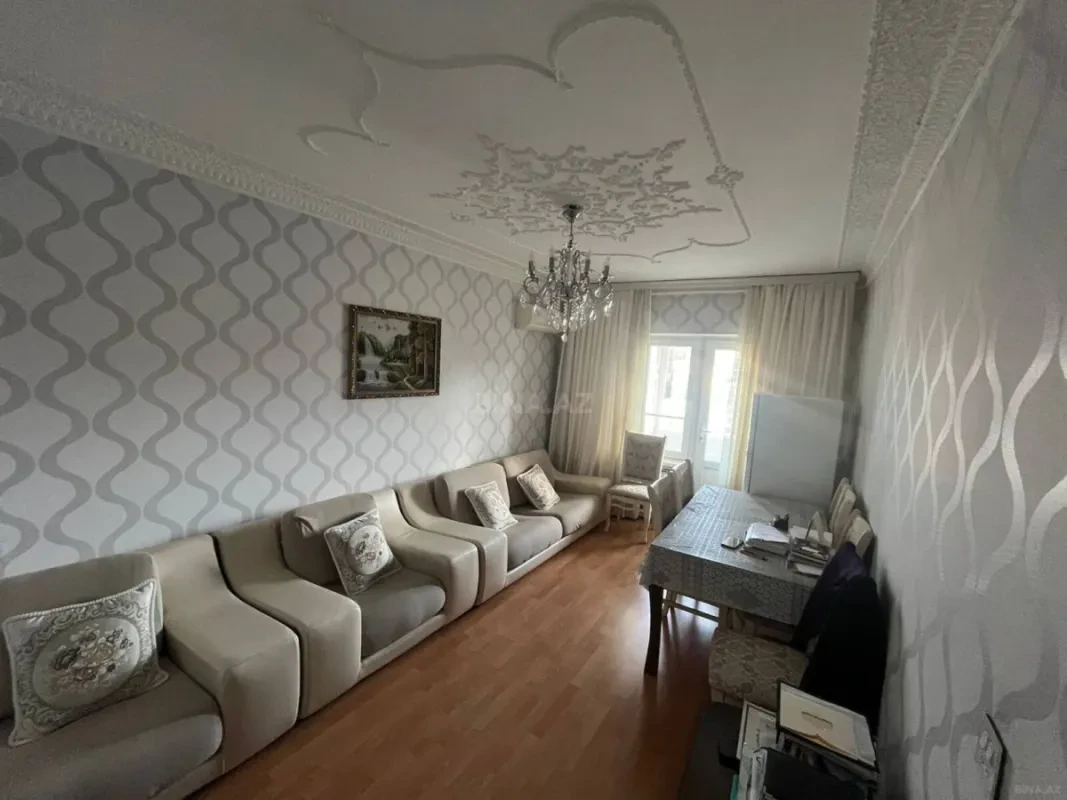 Satılır 4 otaqlı mənzil 90 m²
