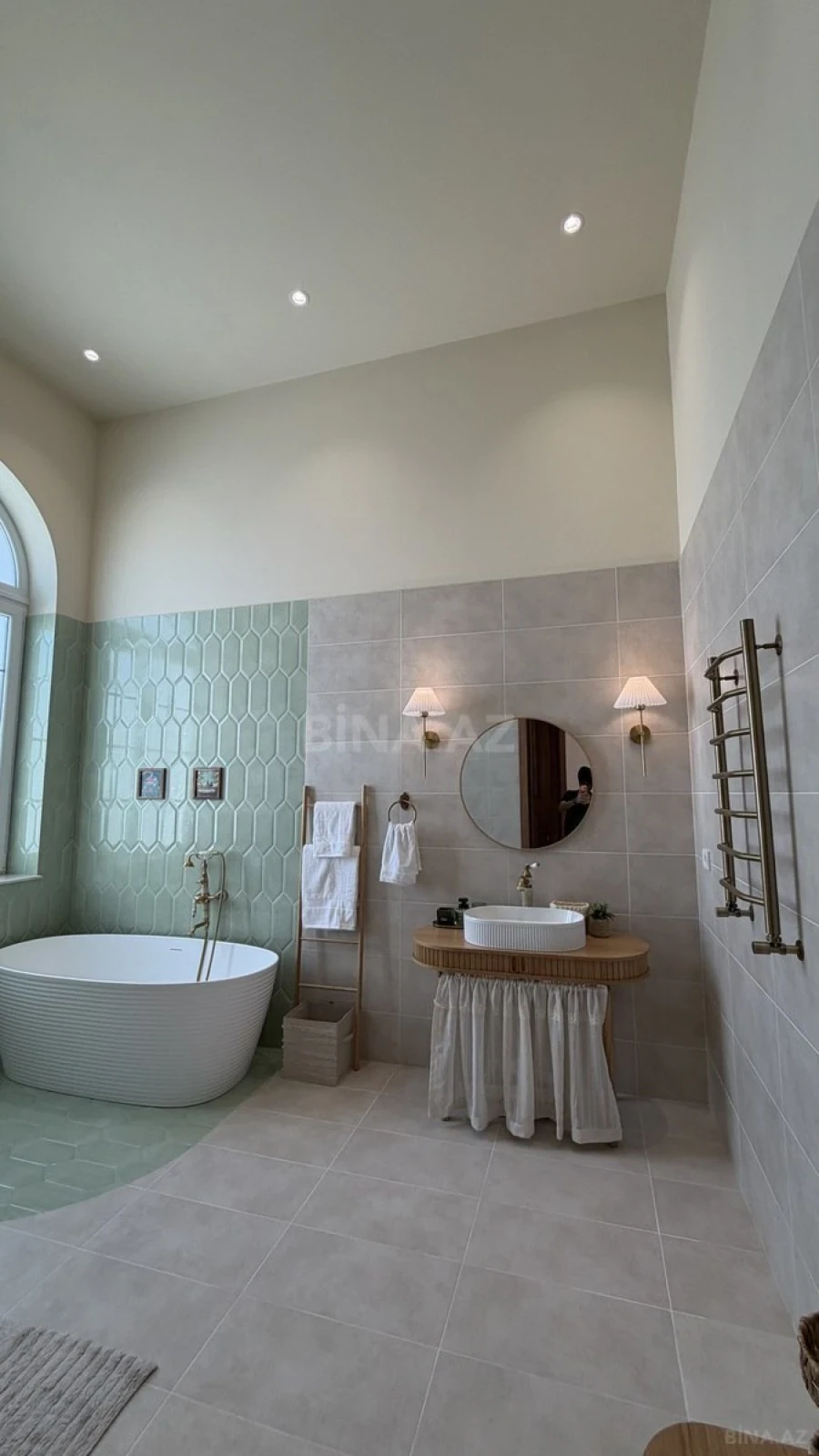 Satılır 4 otaqlı həyət evi 220 m²
