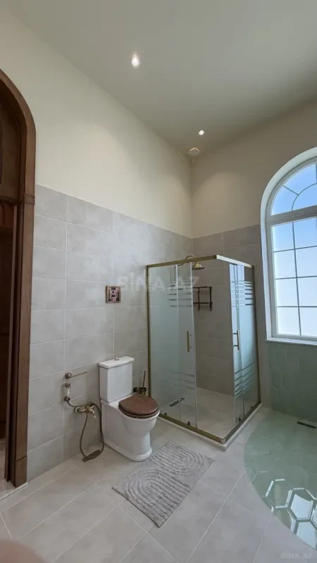 Satılır 4 otaqlı həyət evi 220 m²