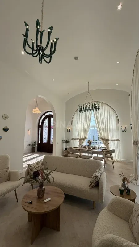 Satılır 4 otaqlı həyət evi 220 m²