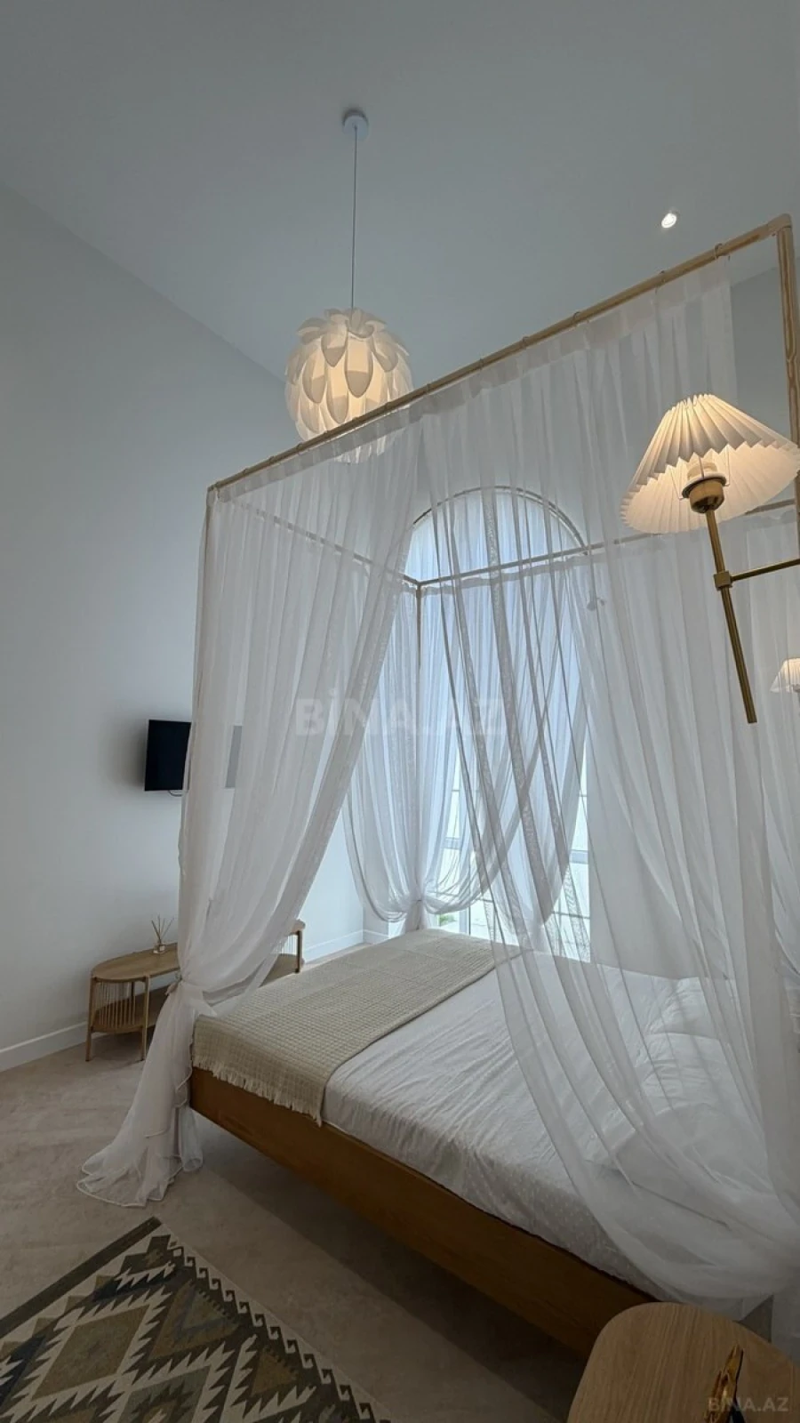 Satılır 4 otaqlı həyət evi 220 m²