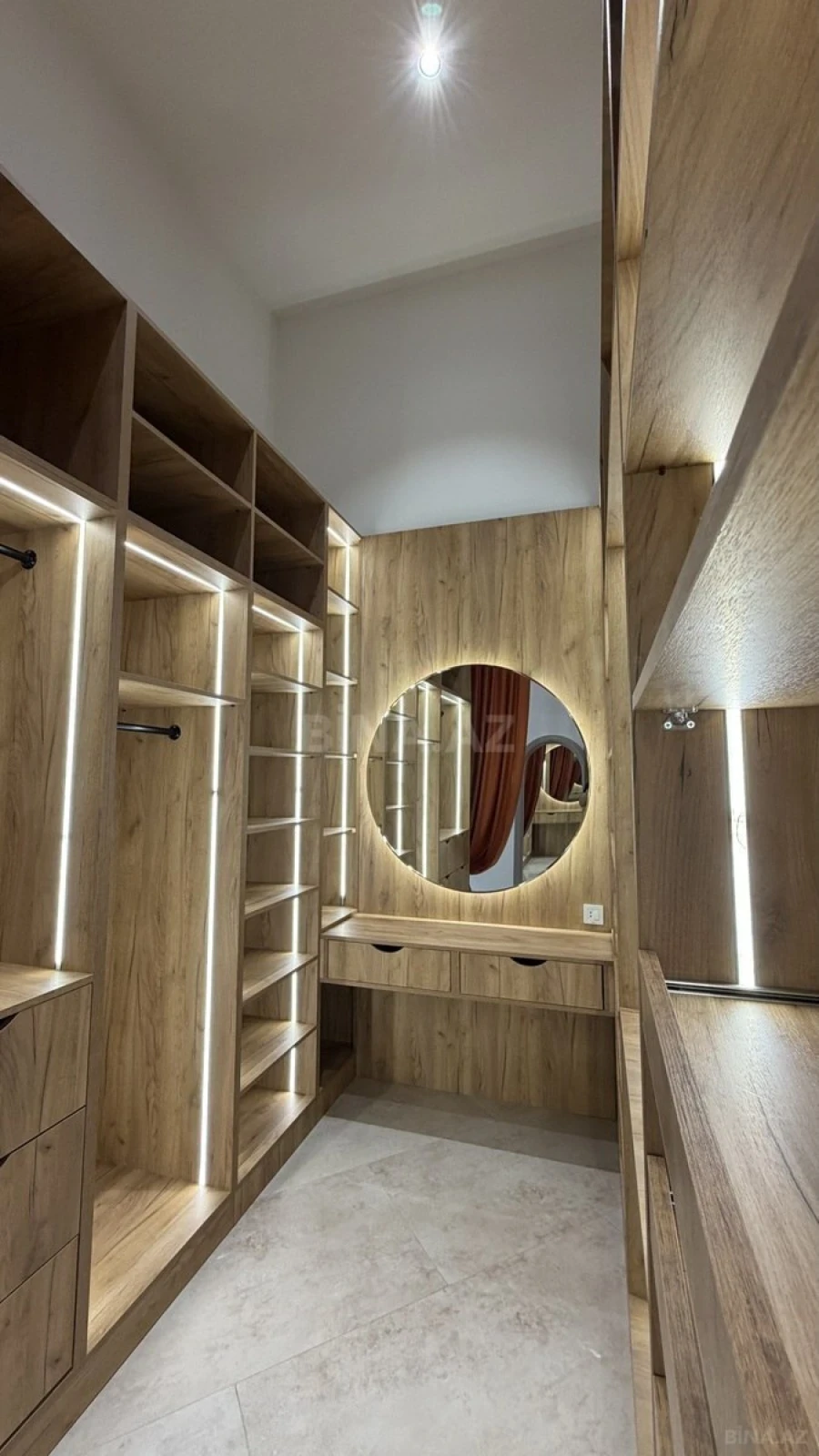 Satılır 4 otaqlı həyət evi 220 m²