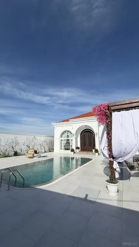 Satılır 4 otaqlı həyət evi 220 m²