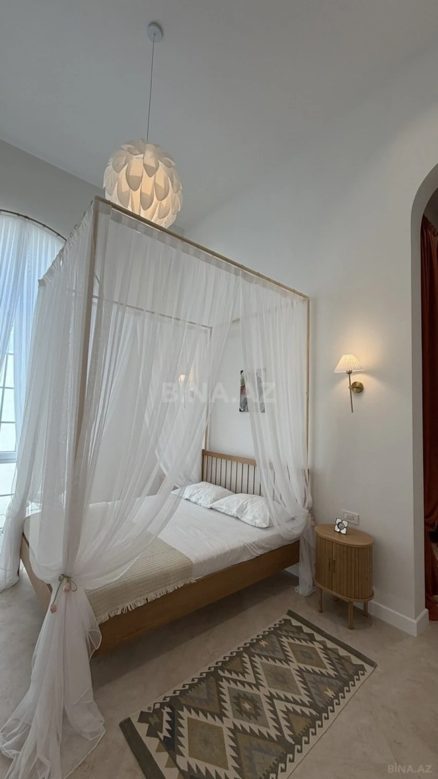 Satılır 4 otaqlı həyət evi 220 m²