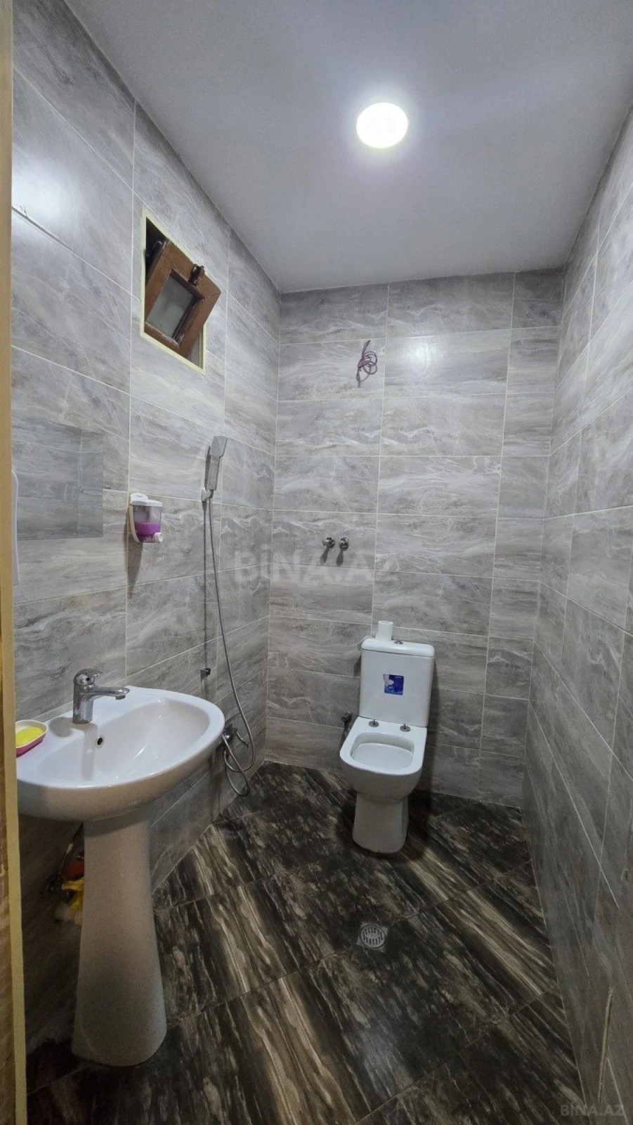 Satılır obyekt 140 m²