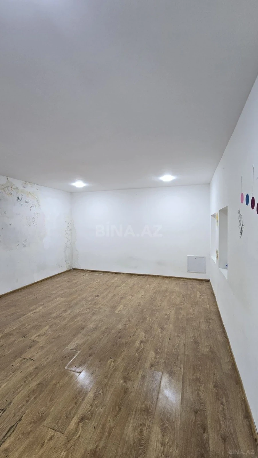 Satılır obyekt 140 m²