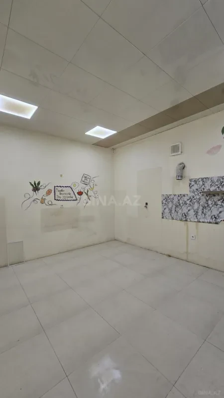 Satılır obyekt 140 m²