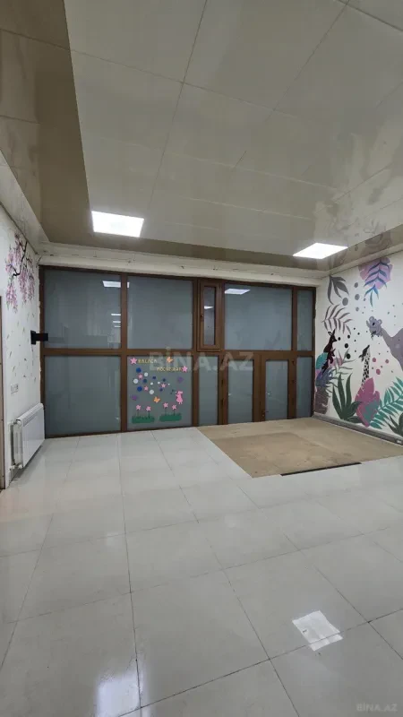 Satılır obyekt 140 m²