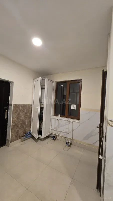 Satılır obyekt 140 m²