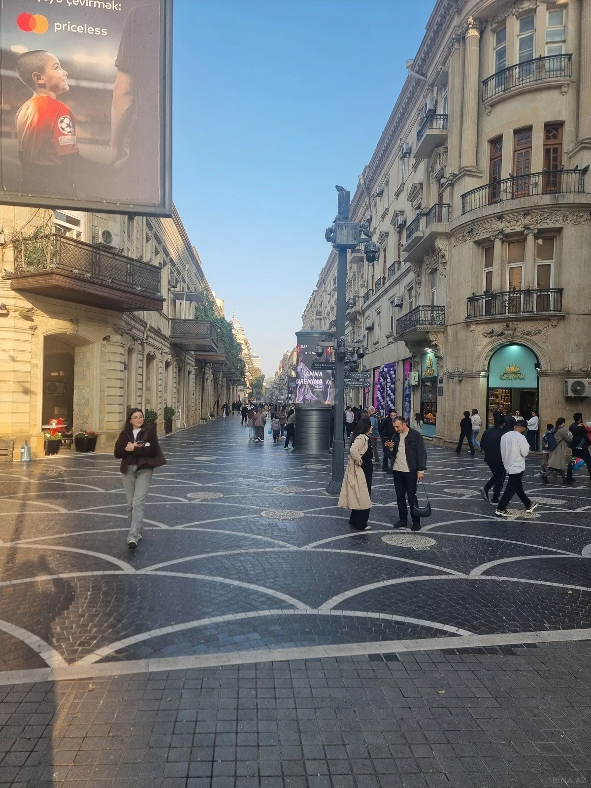 Kirayə verilir 2 otaqlı mənzil 65 m²