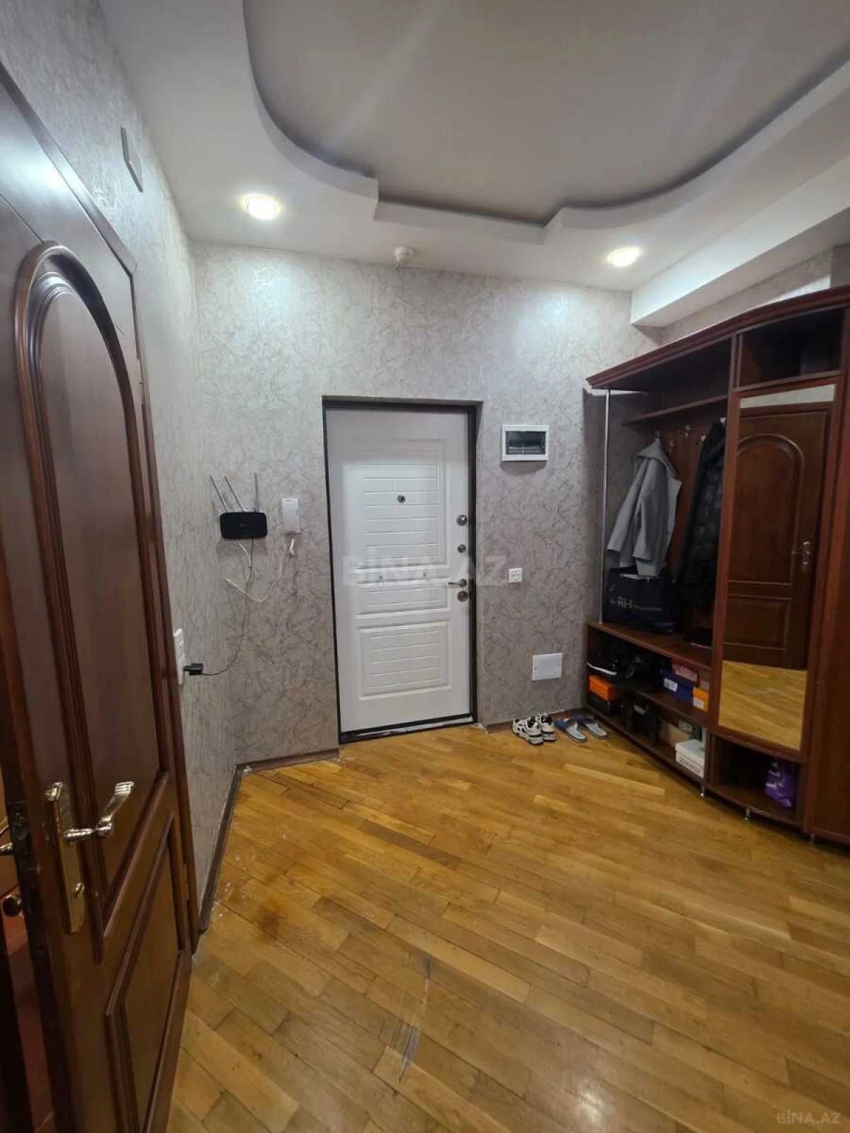 Kirayə verilir 3 otaqlı mənzil 140 m²