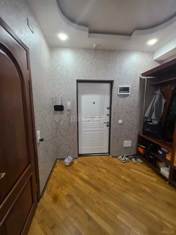 Kirayə verilir 3 otaqlı mənzil 140 m²