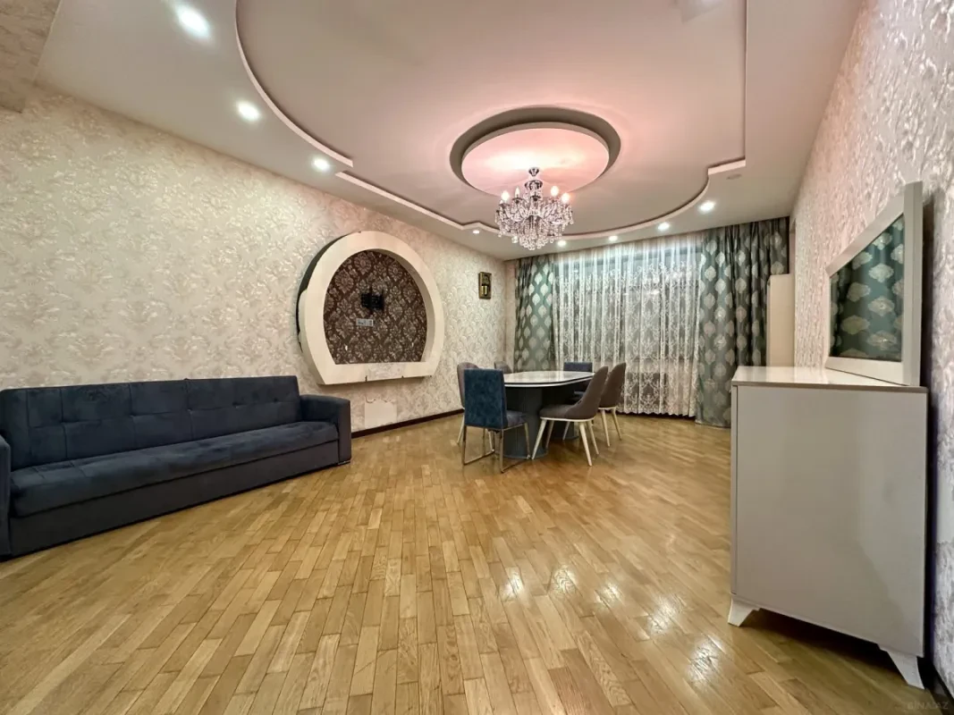 Kirayə verilir 3 otaqlı mənzil 130 m²