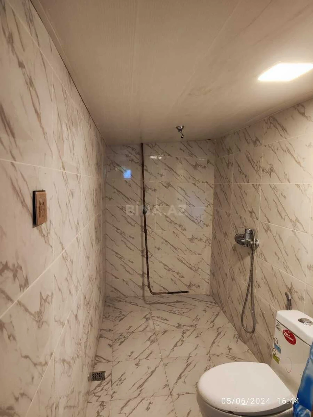 Kirayə verilir 3 otaqlı həyət evi 1000 m²