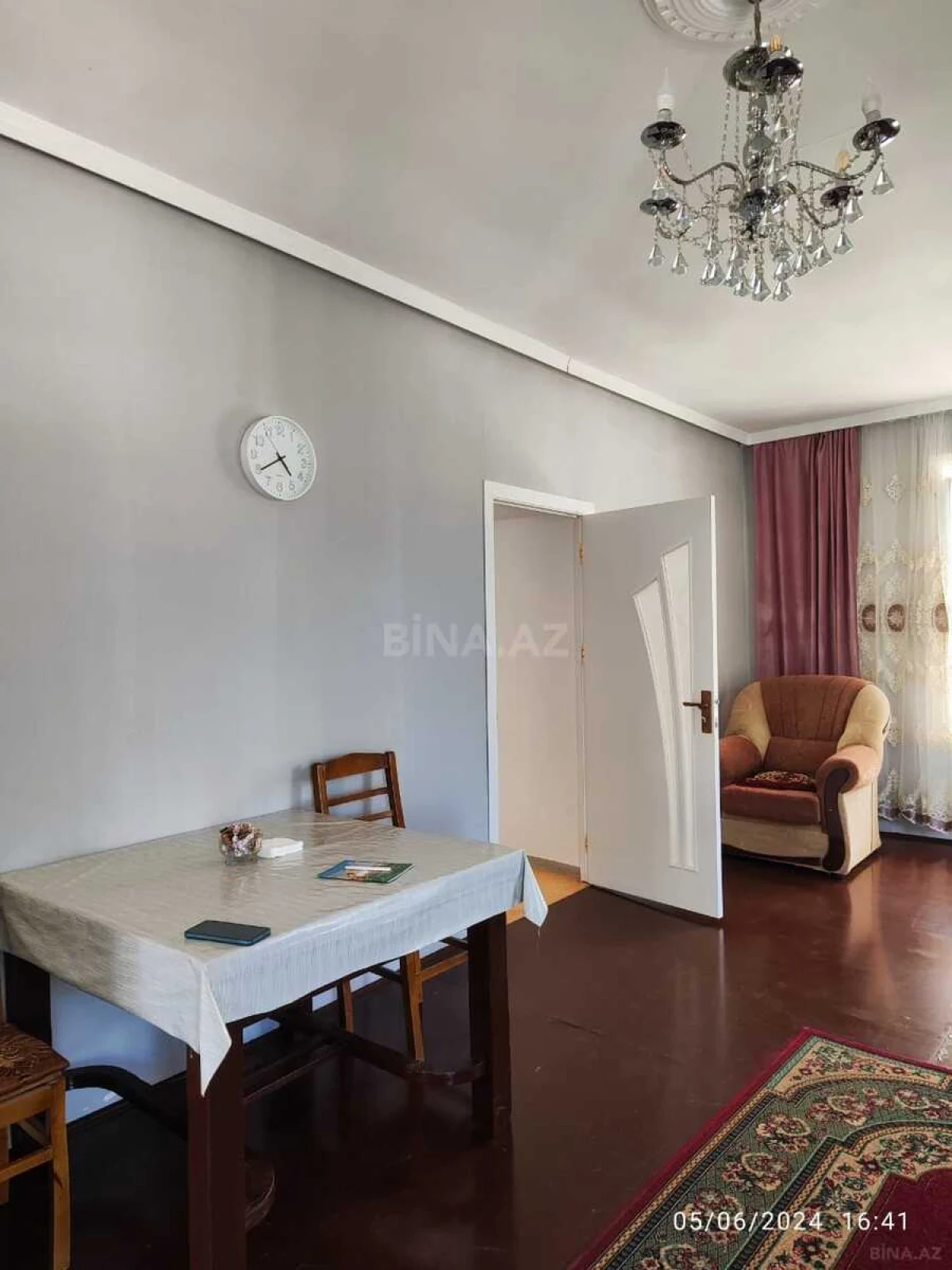 Kirayə verilir 3 otaqlı həyət evi 1000 m²