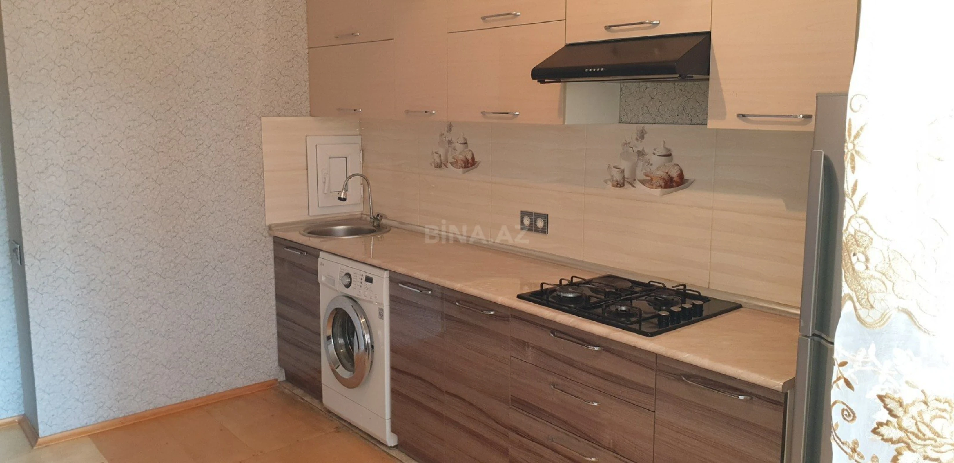 Kirayə verilir 3 otaqlı mənzil 92 m²