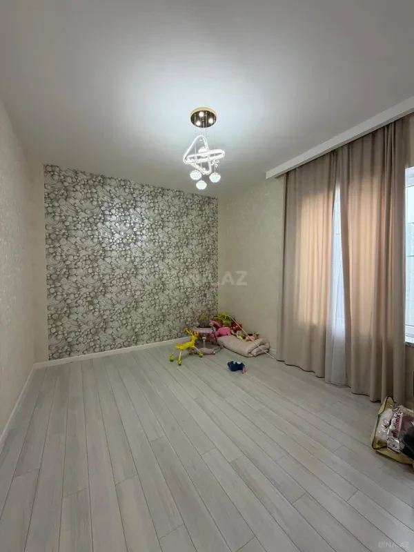 Satılır 4 otaqlı həyət evi 100 m²