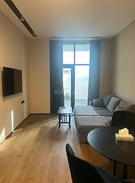 Kirayə verilir 2 otaqlı mənzil 72 m²