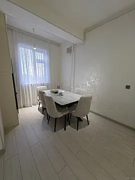 Satılır 2 otaqlı mənzil 63 m²