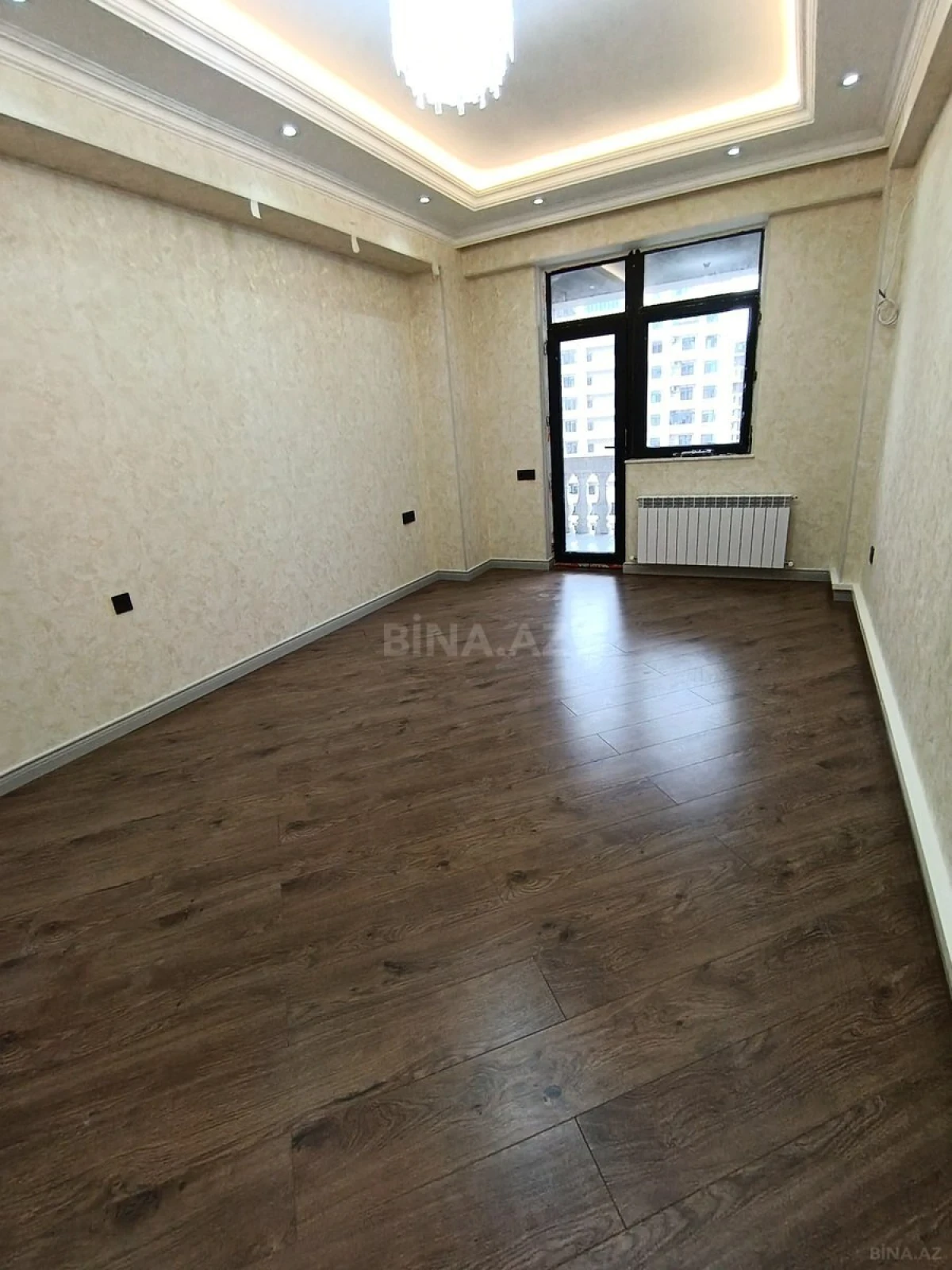 Kirayə verilir 2 otaqlı mənzil 74 m²