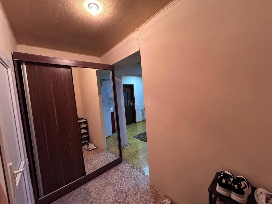 Satılır 4 otaqlı mənzil 105 m²