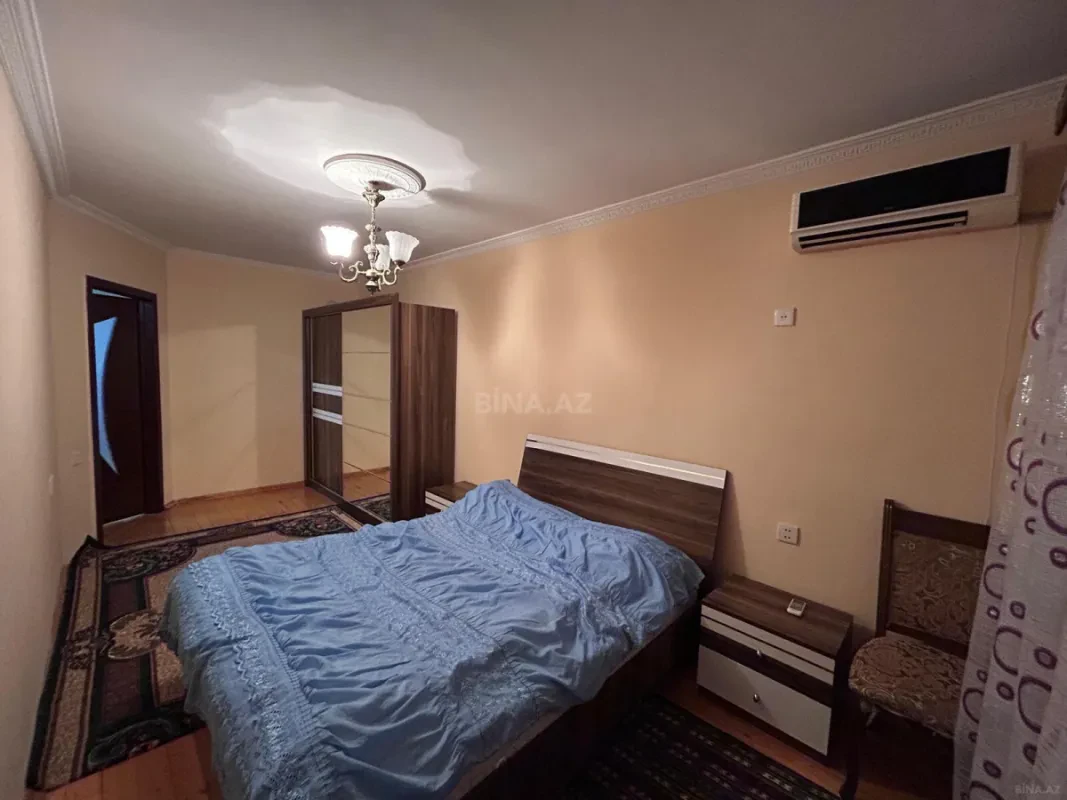 Satılır 4 otaqlı mənzil 105 m²