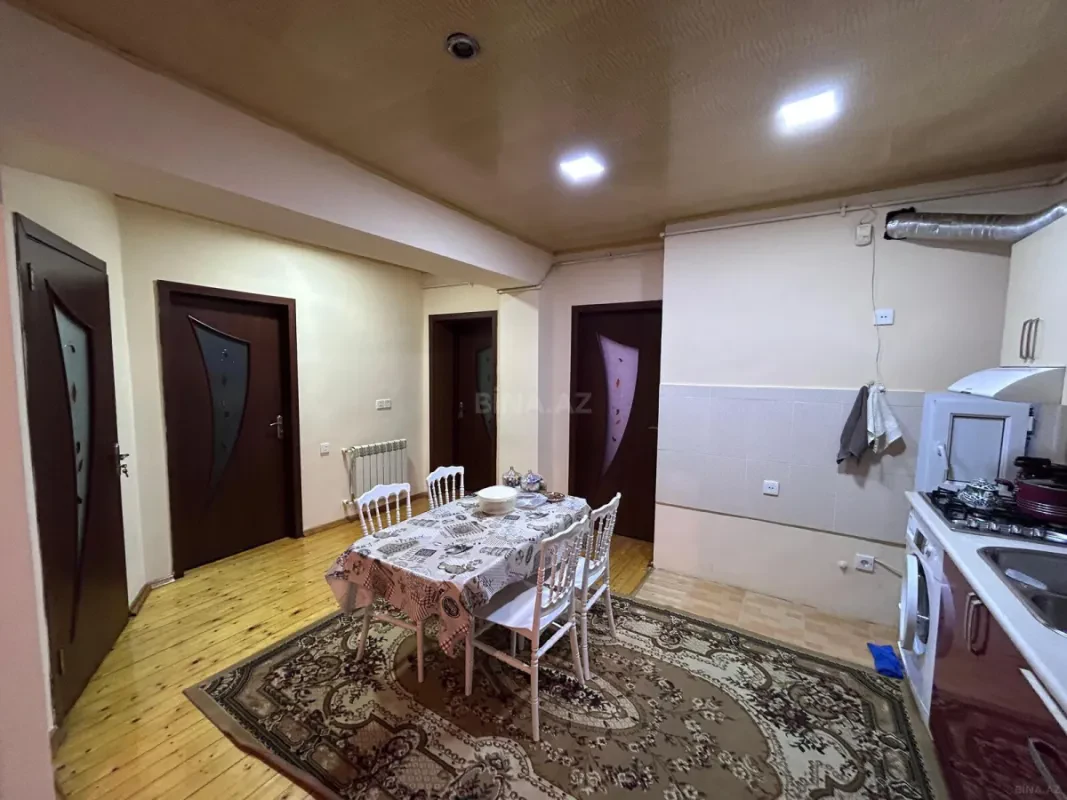 Satılır 4 otaqlı mənzil 105 m²