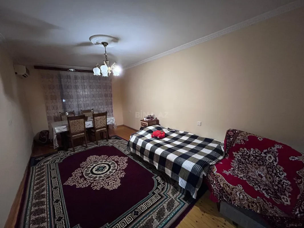 Satılır 4 otaqlı mənzil 105 m²