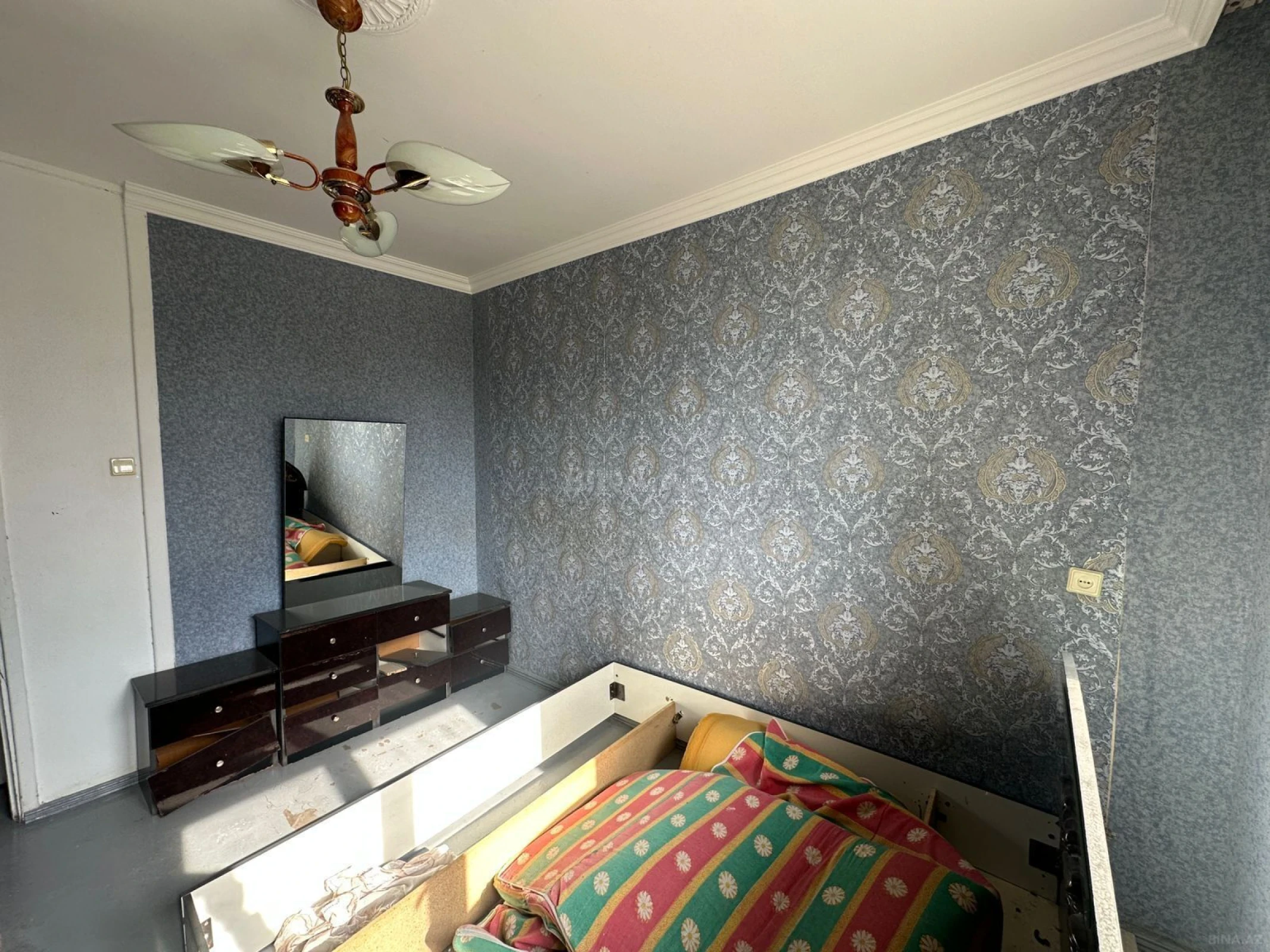 Satılır 2 otaqlı mənzil 65 m²