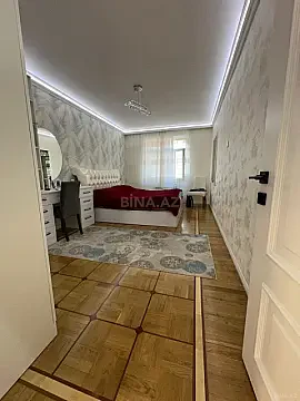 Satılır 5 otaqlı mənzil 112 m²