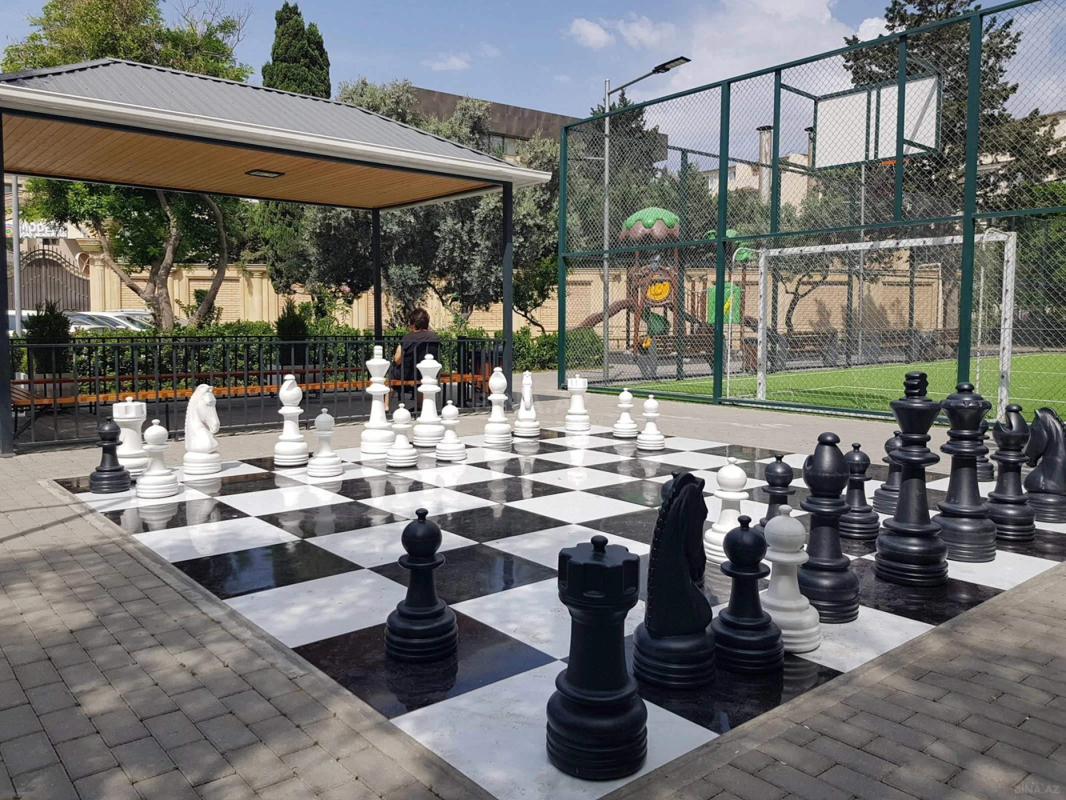 Satılır 3 otaqlı mənzil 105 m²