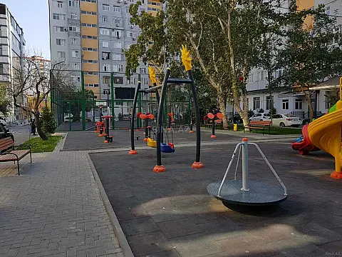 Satılır 3 otaqlı mənzil 105 m²