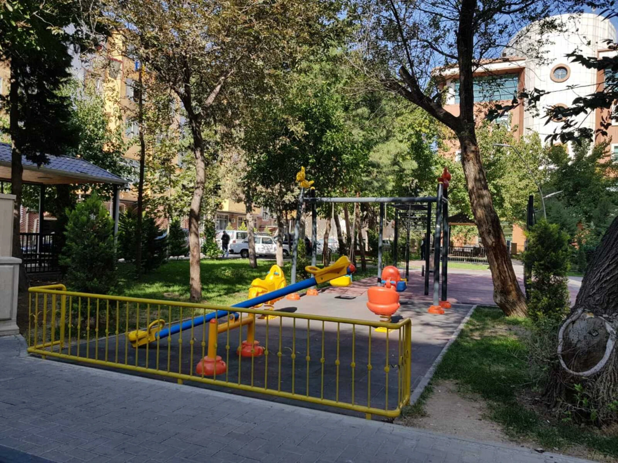 Satılır 3 otaqlı mənzil 105 m²