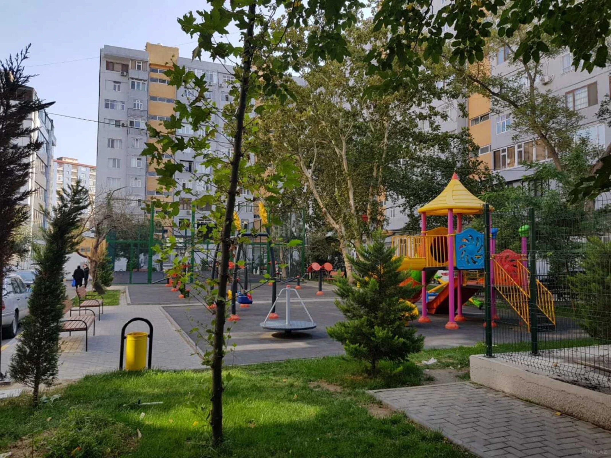 Satılır 3 otaqlı mənzil 105 m²