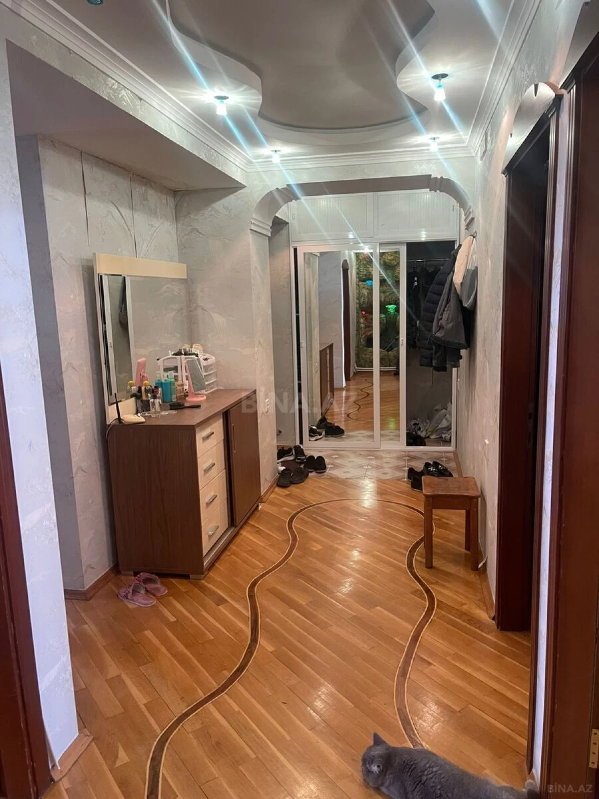 Satılır 3 otaqlı mənzil 105 m²