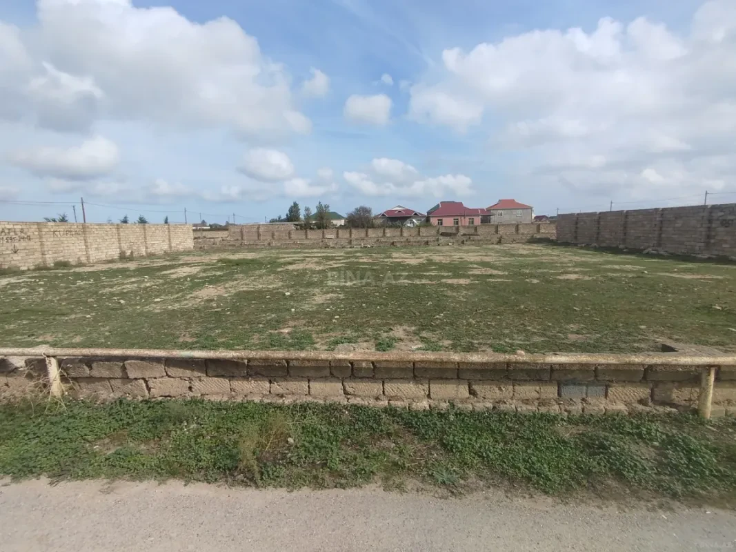 Satılır torpaq sahəsi 10 m²