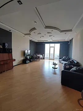 Satılır 3 otaqlı mənzil 120 m² — Bakı, Nizami 3 otaq 120.00 m²