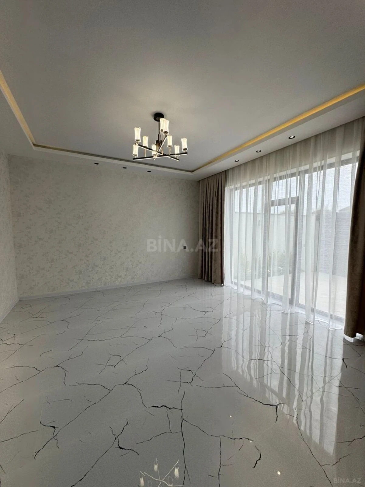 Satılır 4 otaqlı həyət evi 140 m²