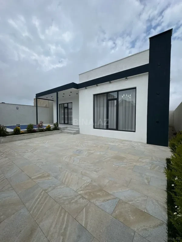 Satılır 4 otaqlı həyət evi 140 m²
