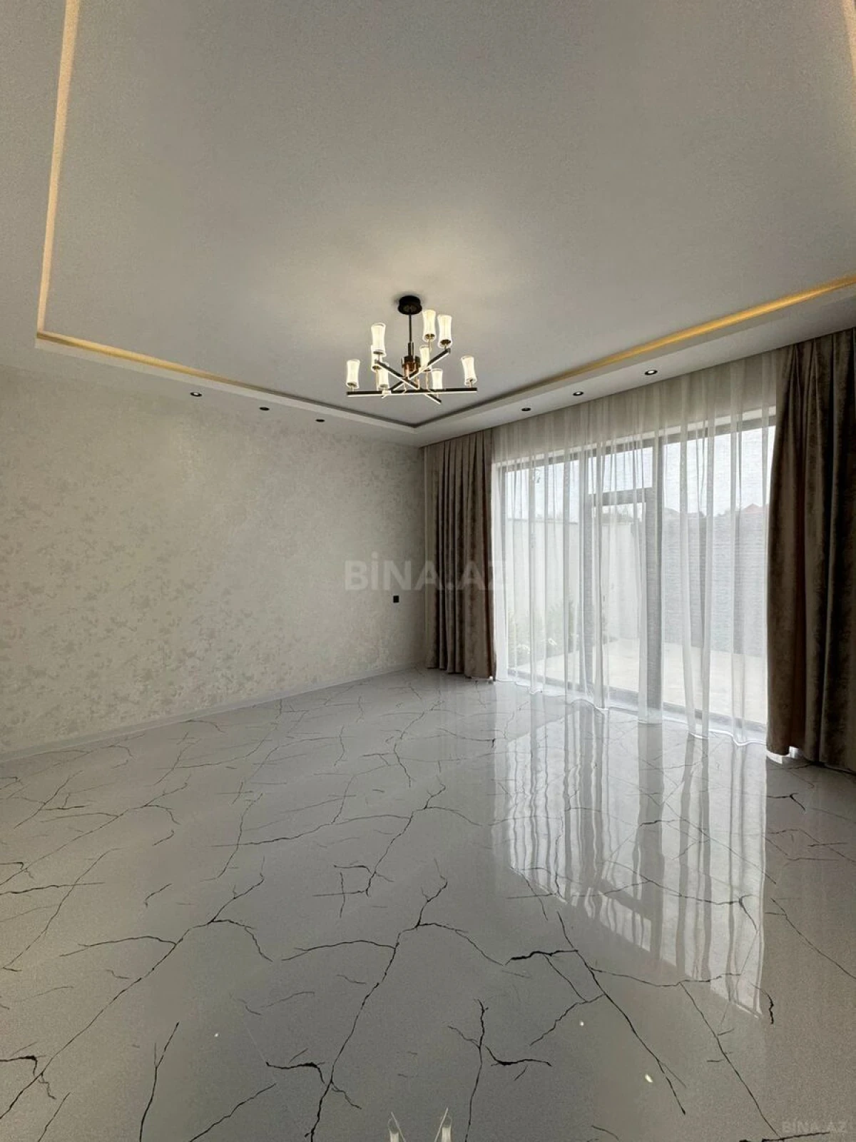 Satılır 4 otaqlı həyət evi 140 m²