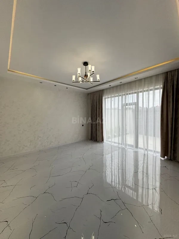 Satılır 4 otaqlı həyət evi 140 m²