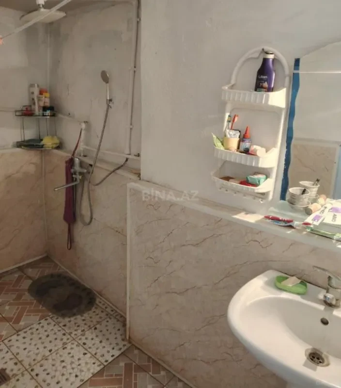 Satılır 4 otaqlı həyət evi 100 m²