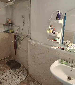 Satılır 4 otaqlı həyət evi 100 m²