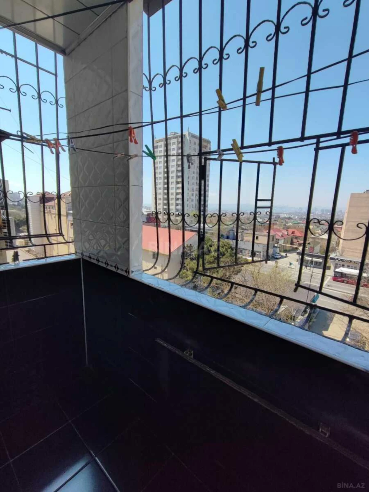 Satılır 5 otaqlı mənzil 110 m²
