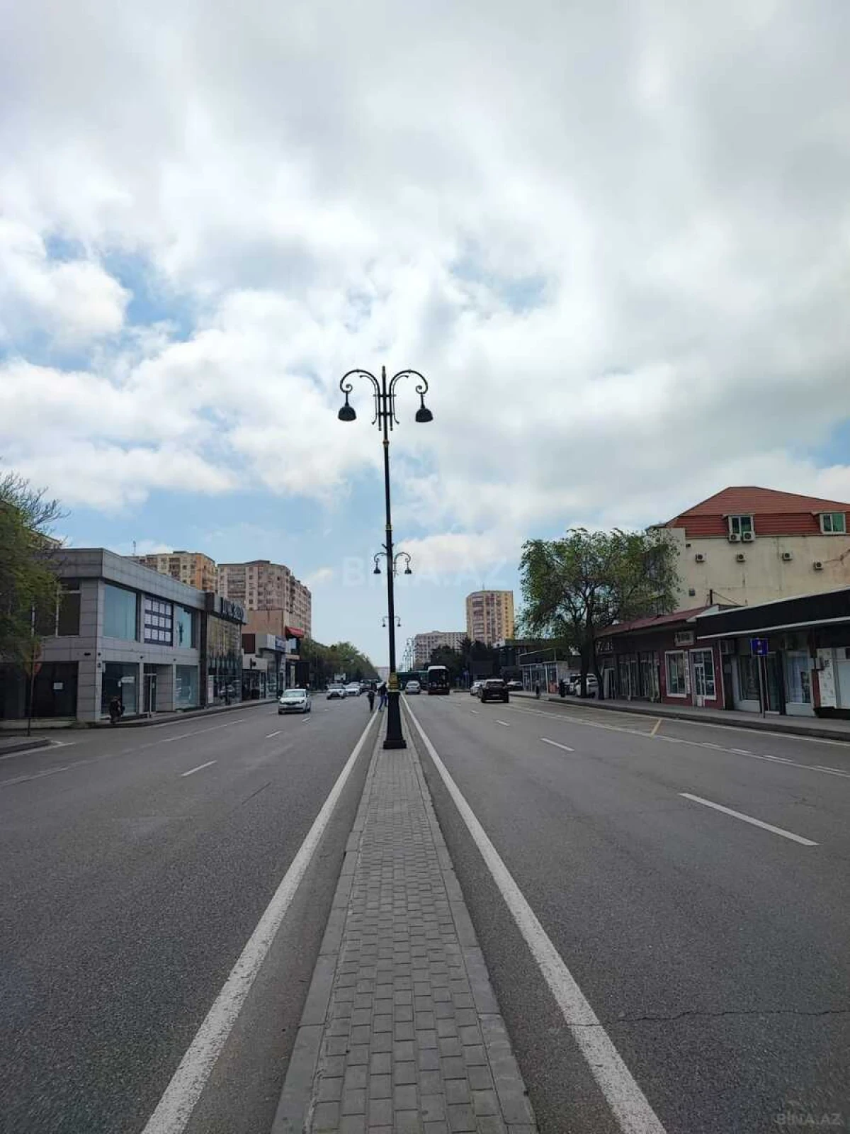 Satılır 5 otaqlı mənzil 110 m²