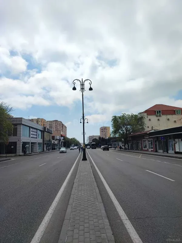 Satılır 5 otaqlı mənzil 110 m²