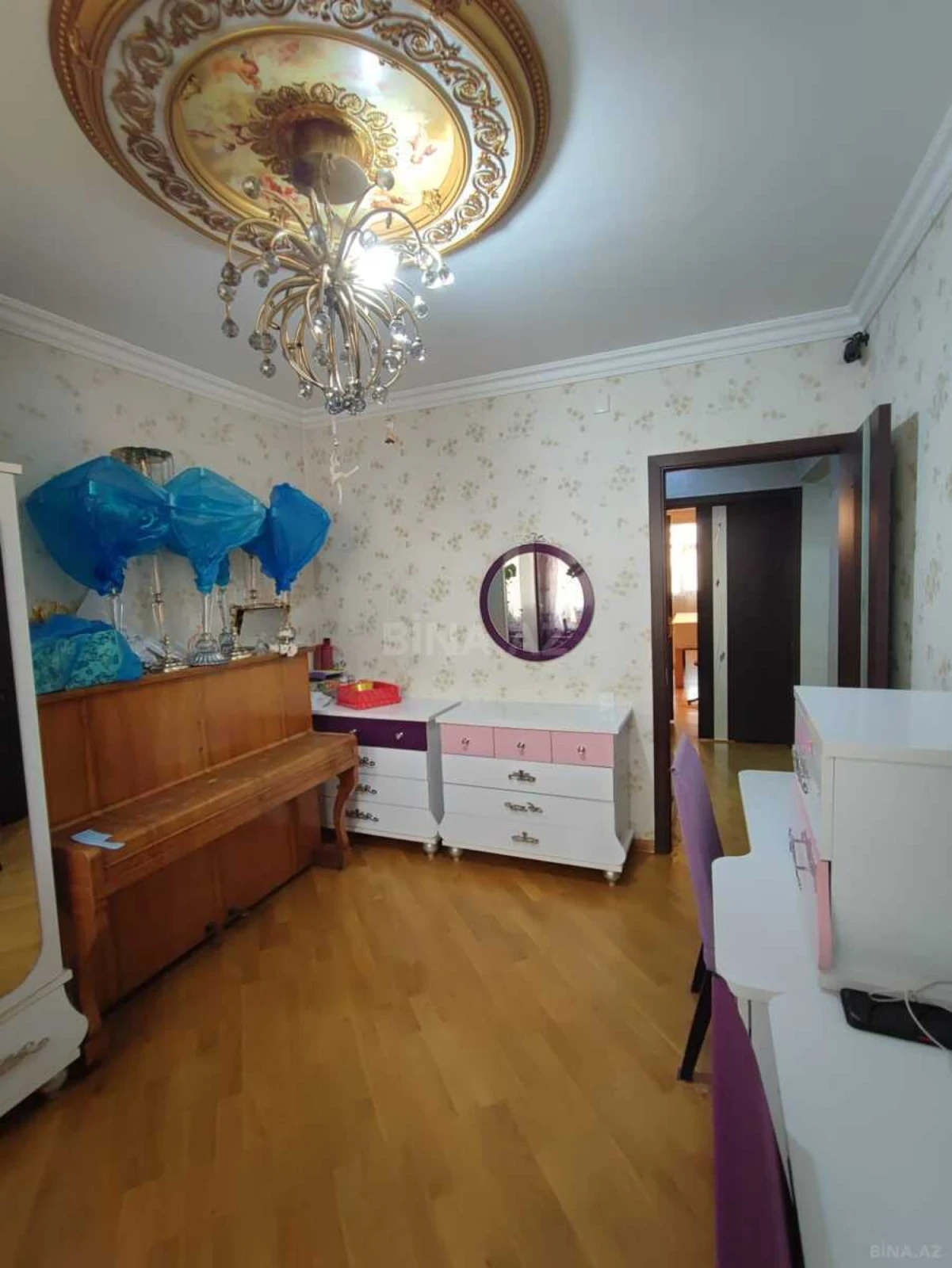 Satılır 5 otaqlı mənzil 110 m²