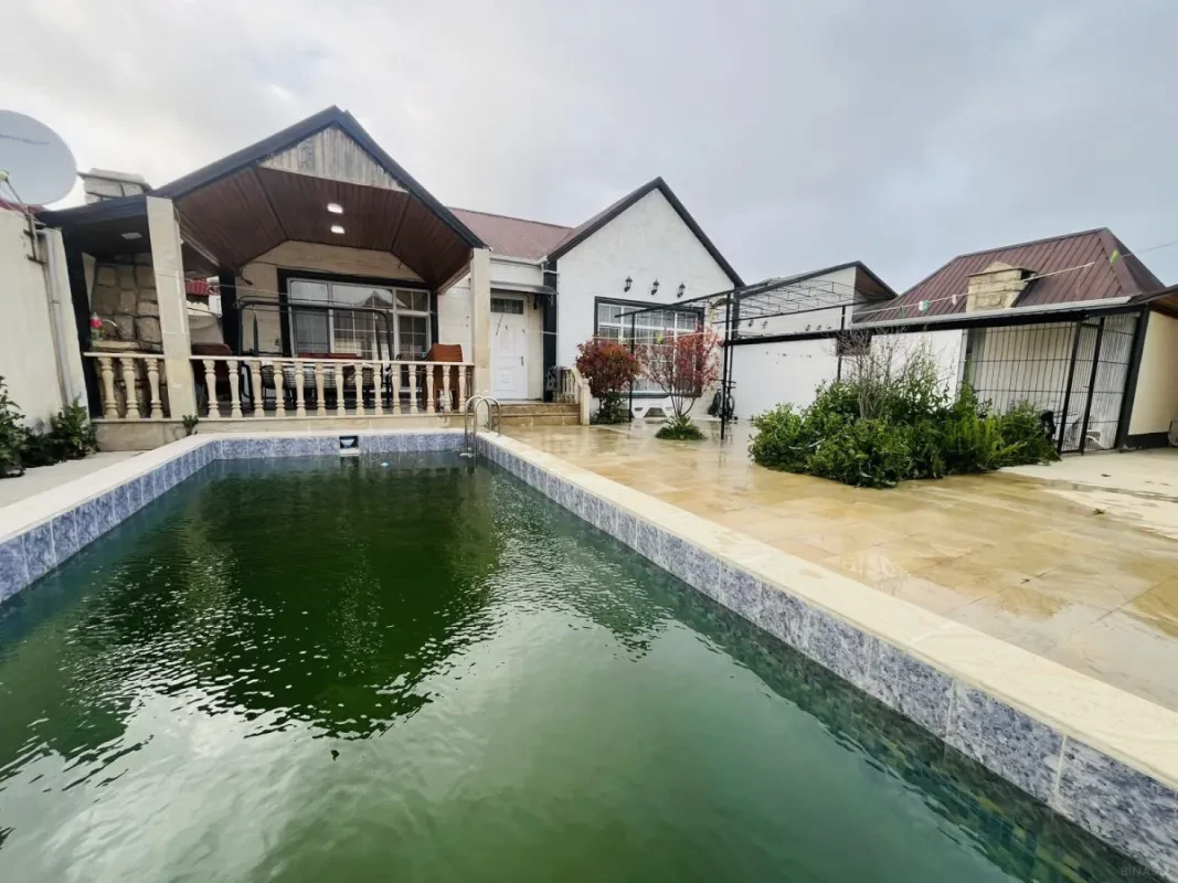 Satılır 4 otaqlı həyət evi 140 m²